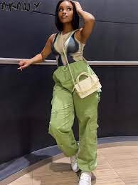 Wear Green Cargo Pants in Trendy Ways